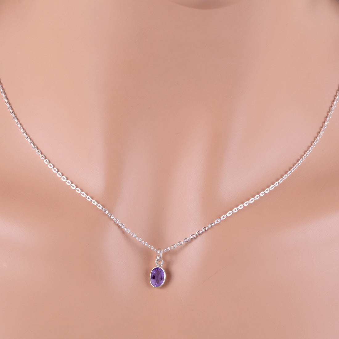 Gorgeous Gemstone Hanging Amethyst Oval Shape 925 Sterling Solid Silver Necklaces